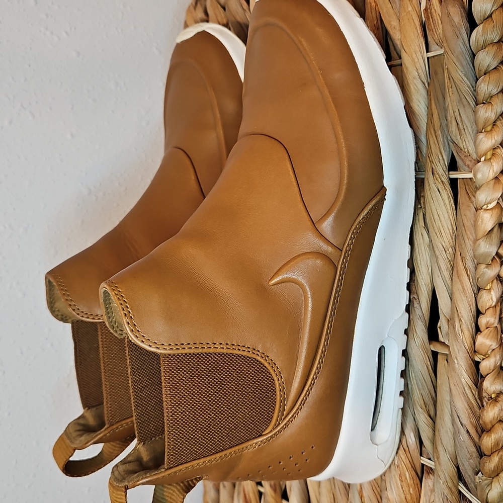 Nike Air Max Thea Mid Chelsea 859550-200 Women's Ale Brown Leather Shoe Boot 7.5 - Picture 4 of 11